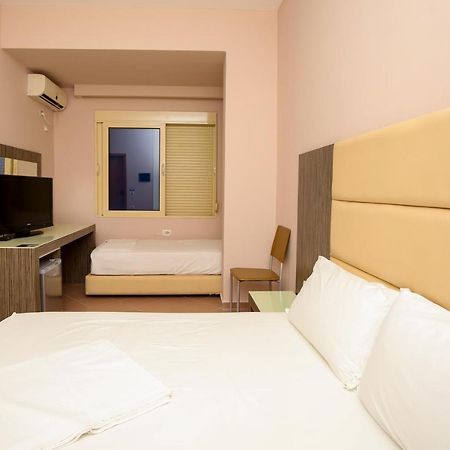 Hotel Aliko Radhimë Buitenkant foto