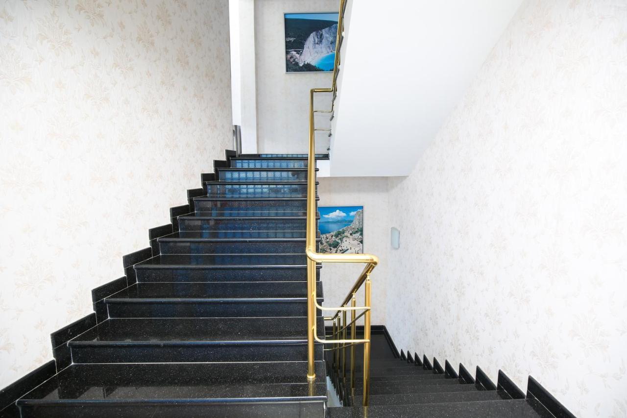 Hotel Aliko Radhimë Buitenkant foto
