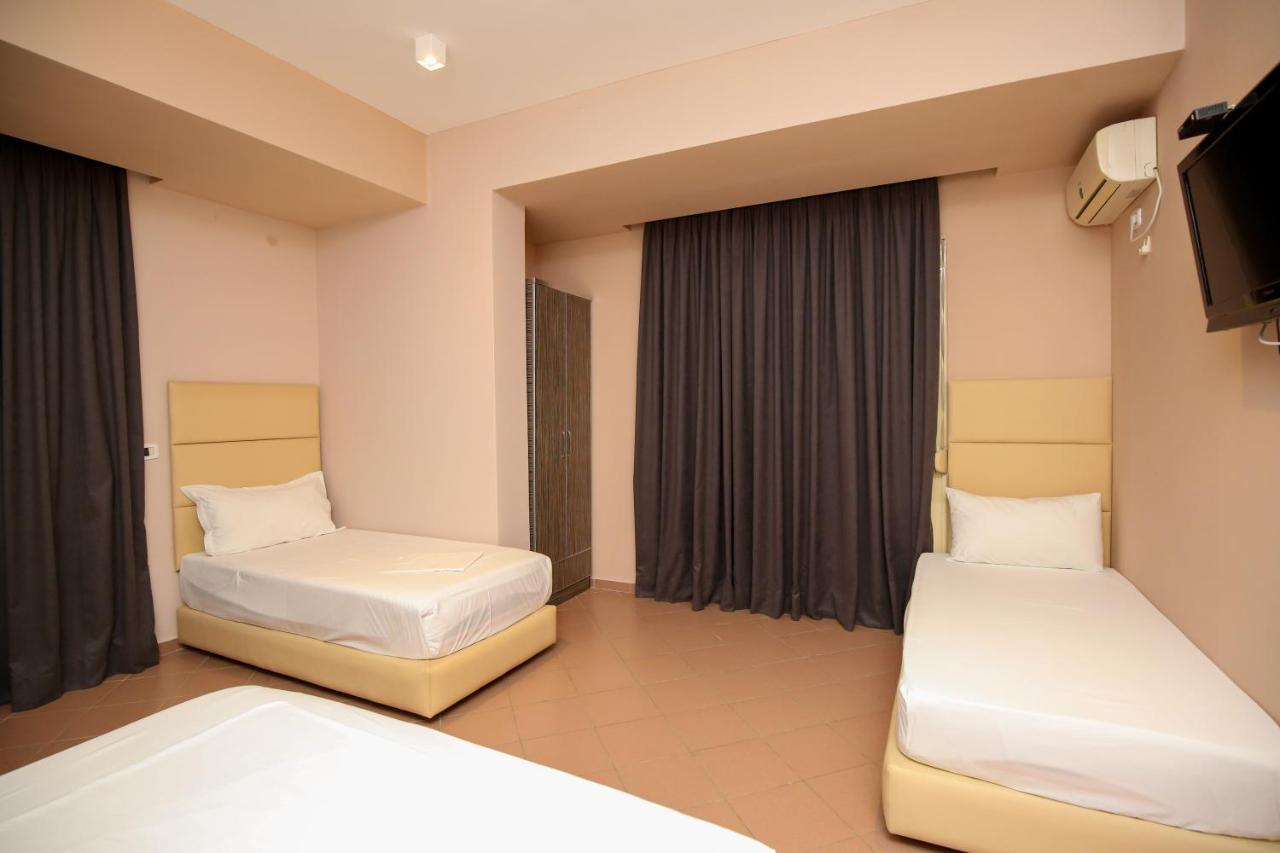 Hotel Aliko Radhimë Buitenkant foto